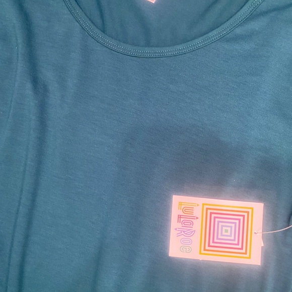 NWT LulaRoe Lynnae Long Sleeve Top (L) - Picture 4 of 6